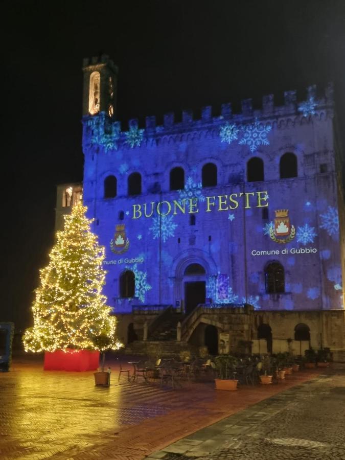 La Casetta Al Teatro Romano Gubbio Zewnętrze zdjęcie